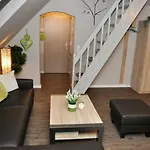 Bellevue 12 * لابو
